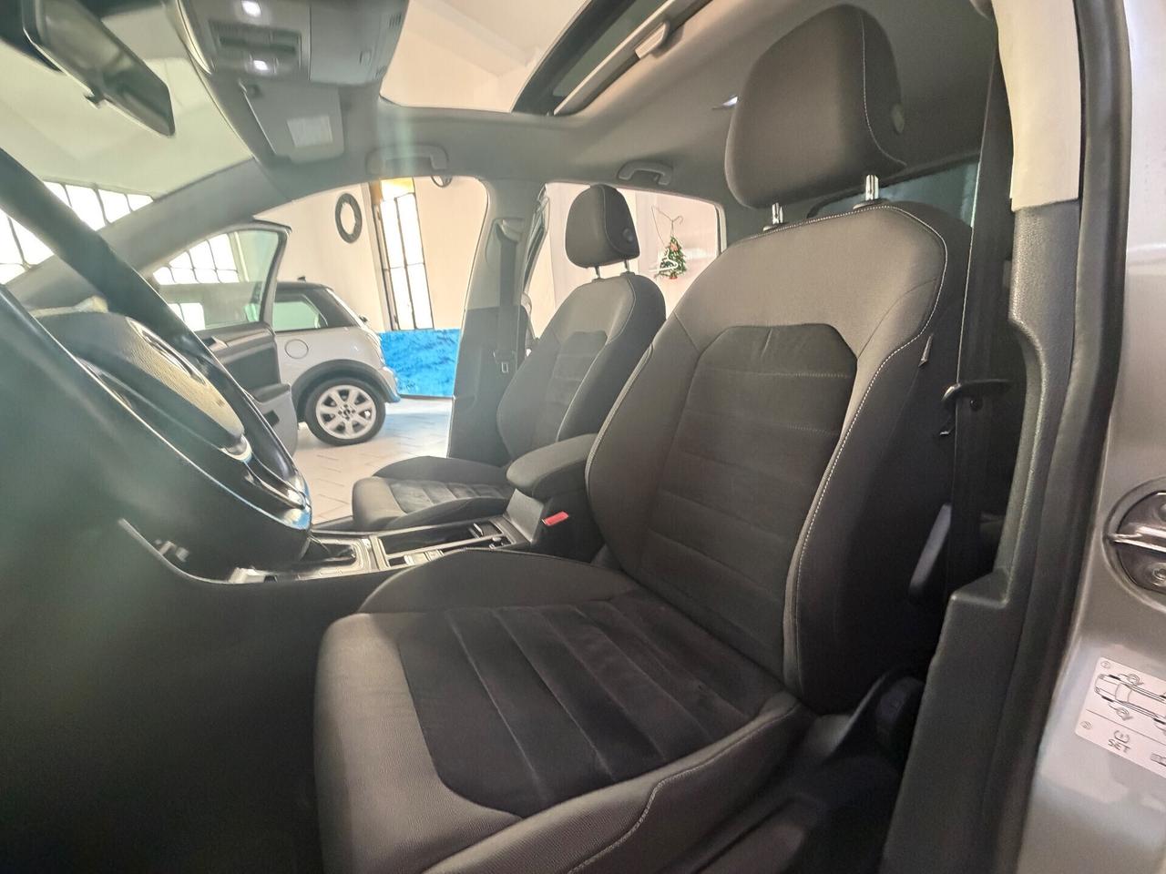 Volkswagen Golf 1.4 TSI DSG 5p.*TETTO*NAVI*SENSORI Highline BlueMotion Technology