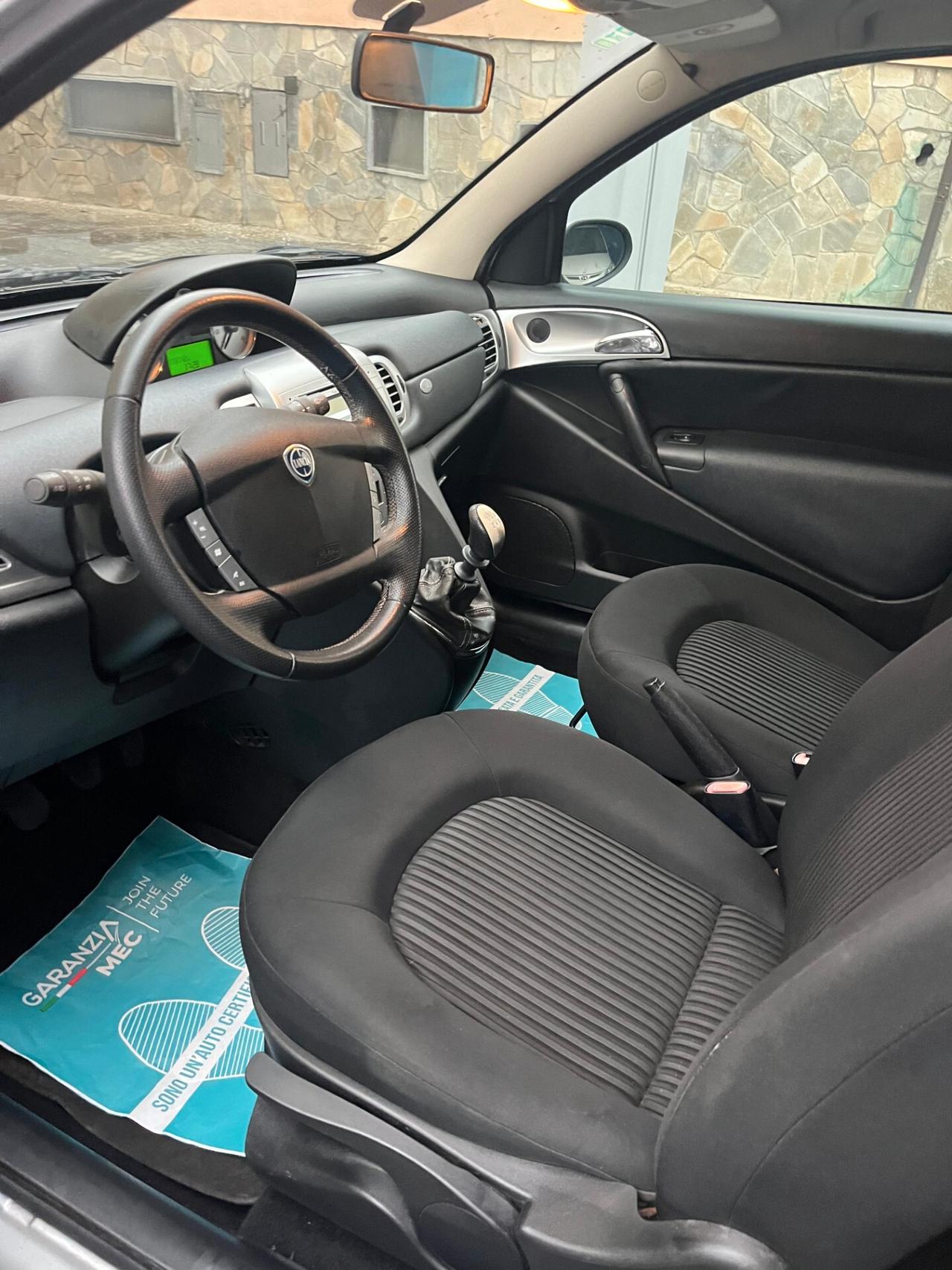 Lancia Ypsilon 1.2 Argento