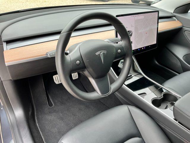 TESLA Model 3 Long Range AWD Performance