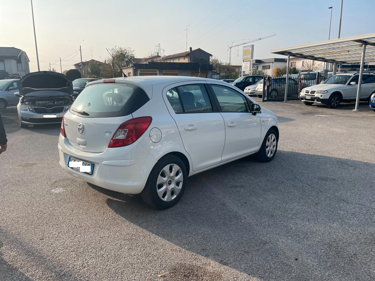 Opel Corsa 1.2 85CV 5 porte GPL