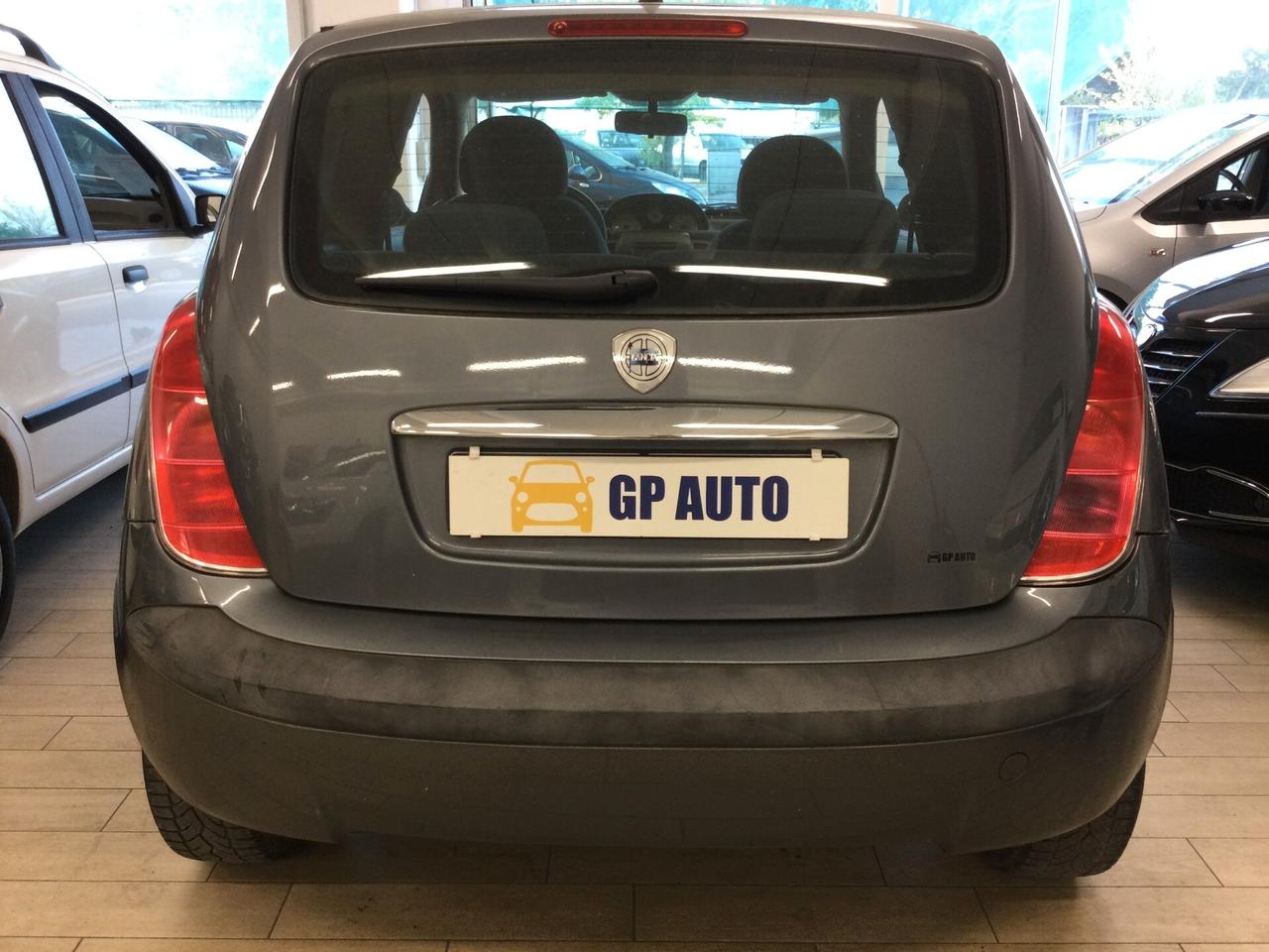 Lancia Ypsilon 1.2 Argento