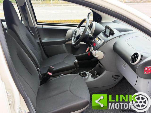 TOYOTA Aygo 1.0 5 porte Now Connect