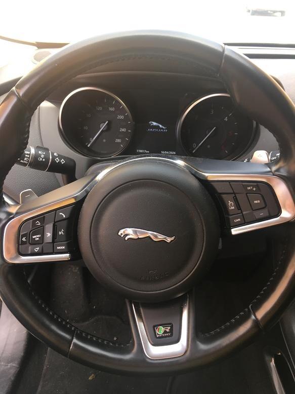 Jaguar F-Pace 2.0 D 240 CV AWD aut. R-Sport