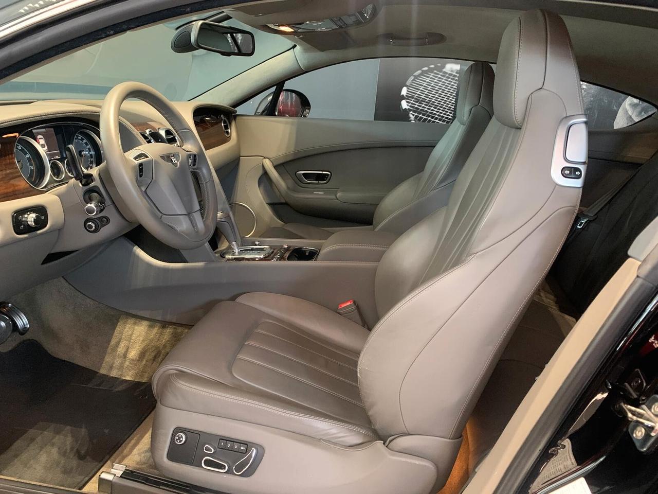 Bentley Continental GT V8