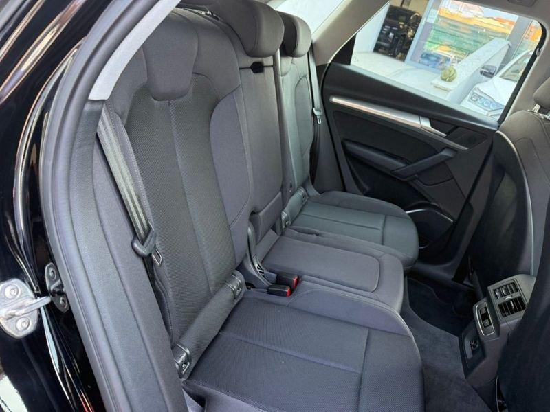 Audi Q5 50 TFSI 299 CV e quattro S tronic Business