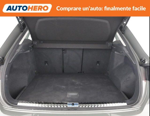 AUDI Q3 35 TDI Business Advanced