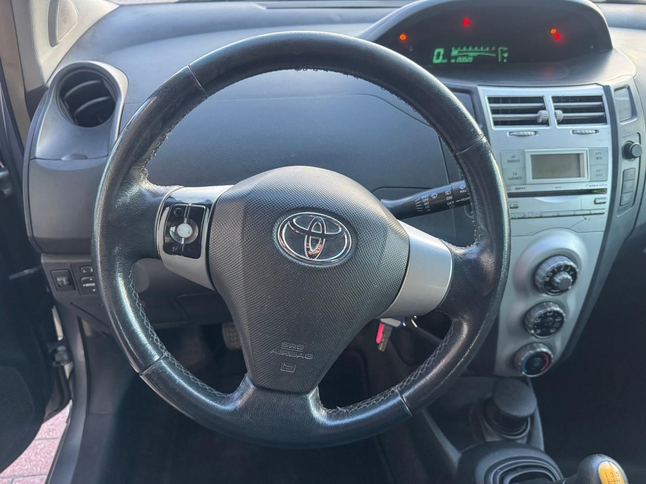 Toyota Yaris 1.0 VVT-i Sol #50407