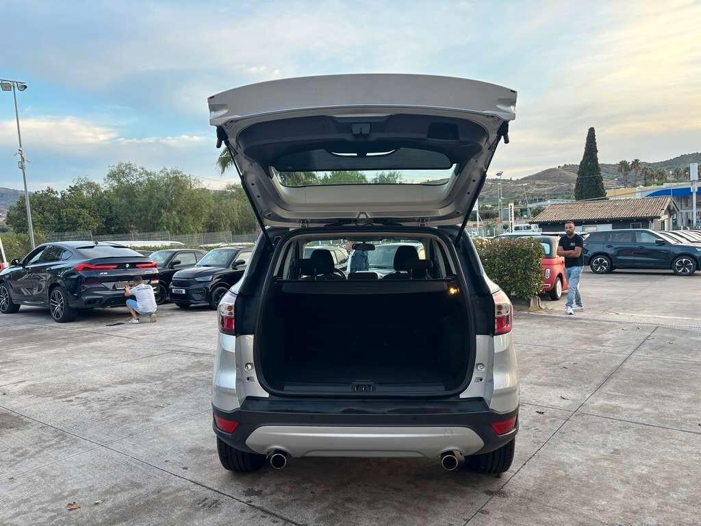 Ford Kuga 2.0 TDCI 150 CV S&S 4WD 2019 / KM 173.000 Tua a solo 119 Euro al mese