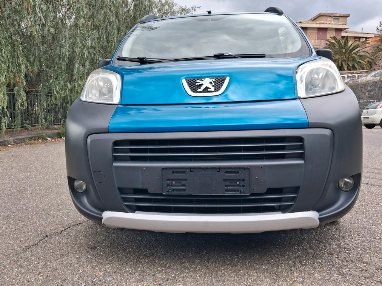 Peugeot Bipper Pianale ribassato con rampa disabili in carrozzina