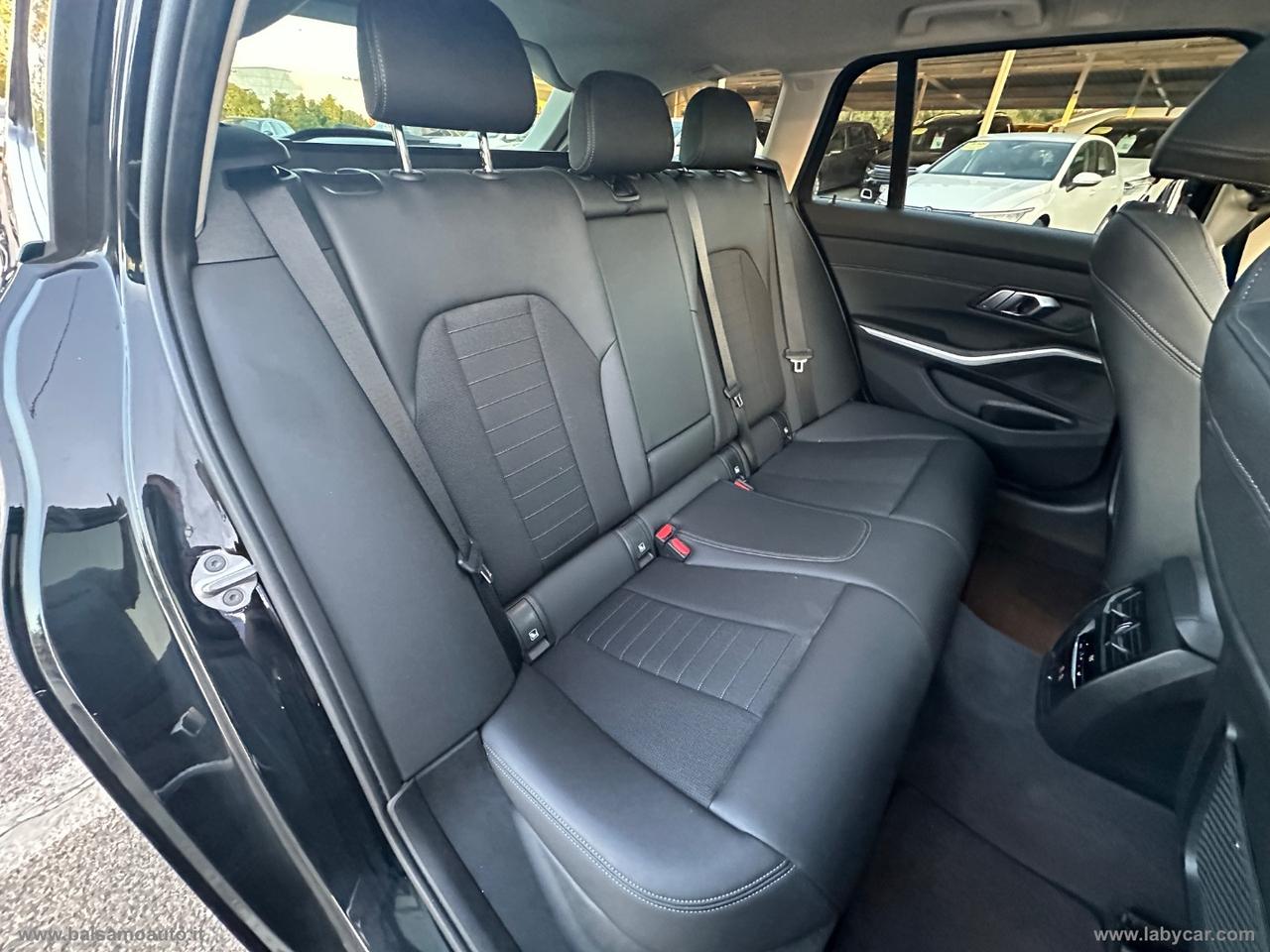 BMW 318d 48V Touring SPORT