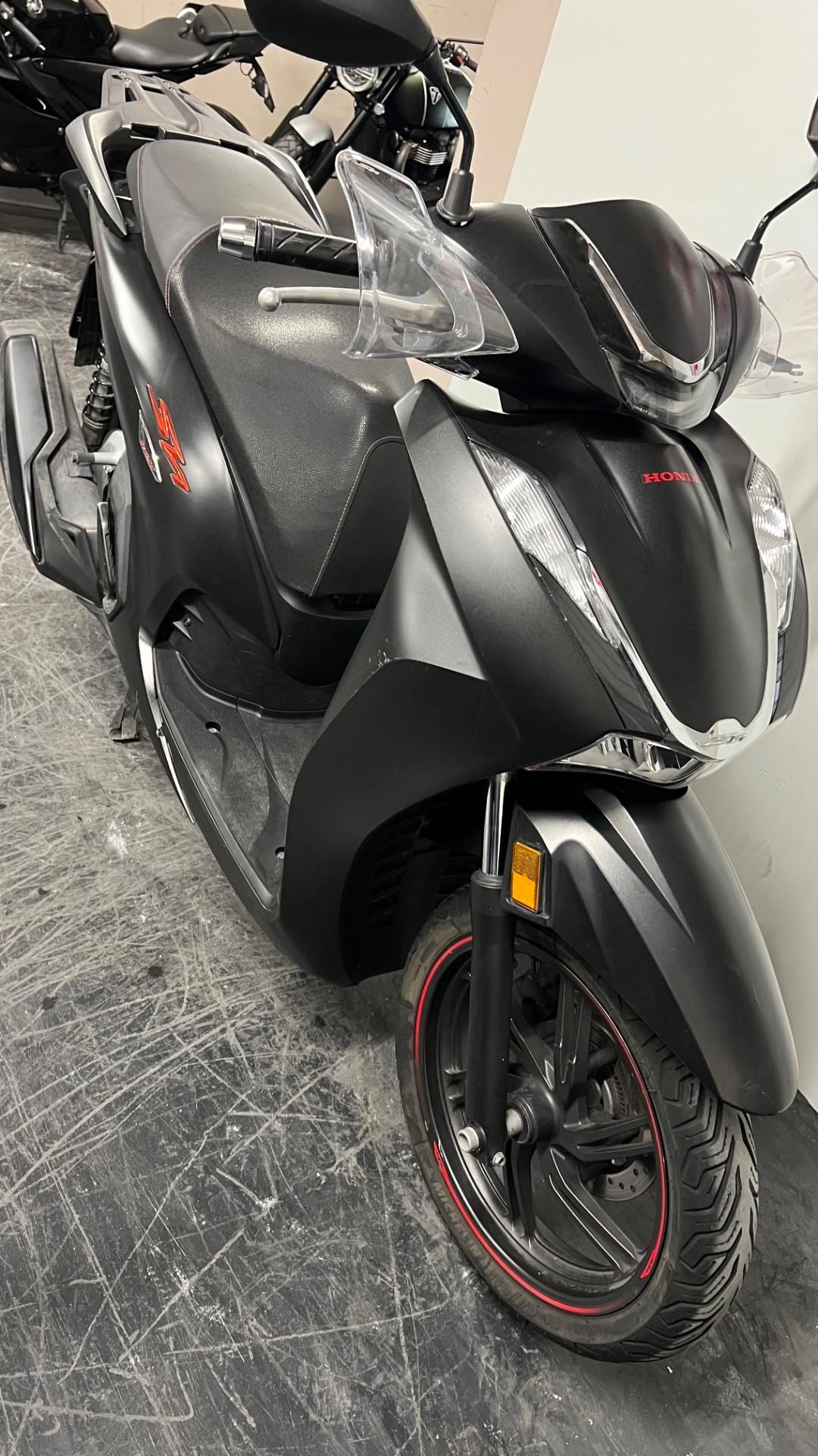 Honda SH 350 Sport