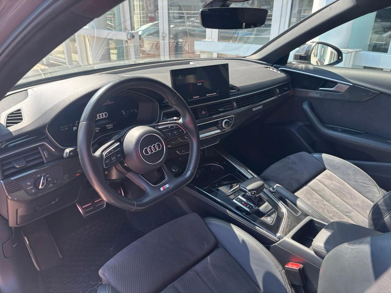 Audi A4 Avant 40 TDI quattro S tronic line edition