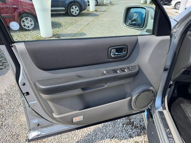 NISSAN X-Trail 2.2 dCi Elegance