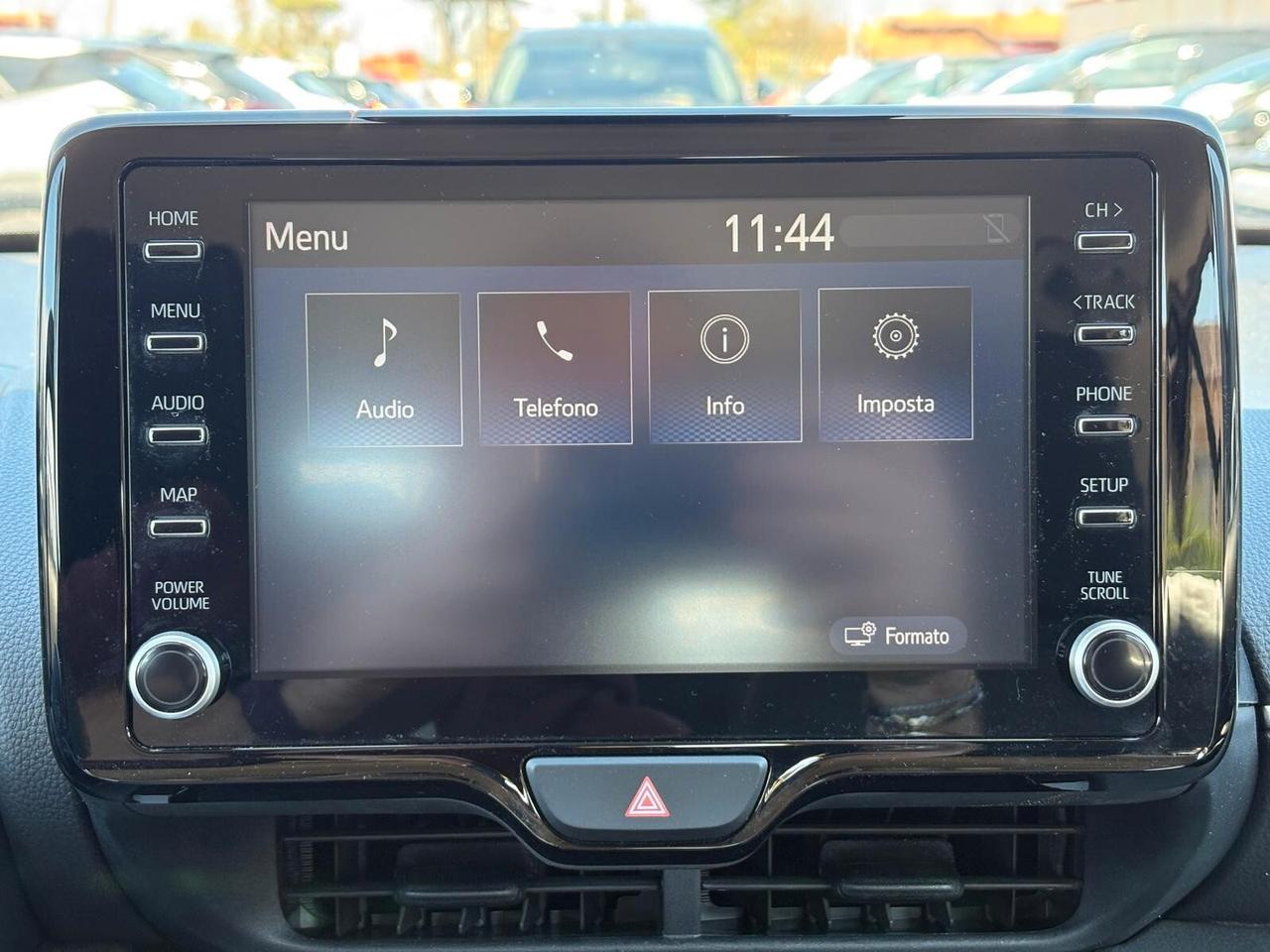 Toyota Yaris Cross 1.5 Hybrid 5p. E-CVT AWD-i Business