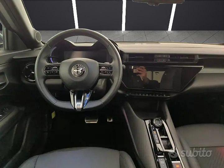 Alfa Romeo Junior 1.2 145 cv HYBRID SPECIALE KM0