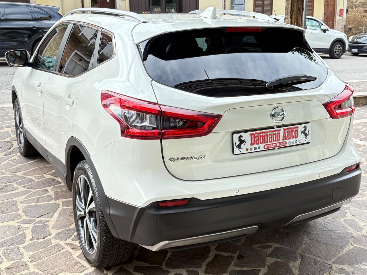 Nissan Qashqai 1.5dCi N-Connecta BIANCO PERLA FULL/LED