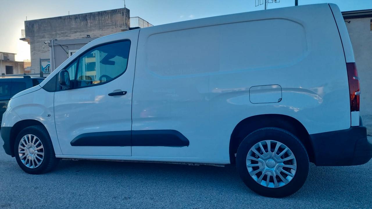 Toyota Proace 1.5D 100 CV-75KW-EURO6-IVA-DETRAIBILE