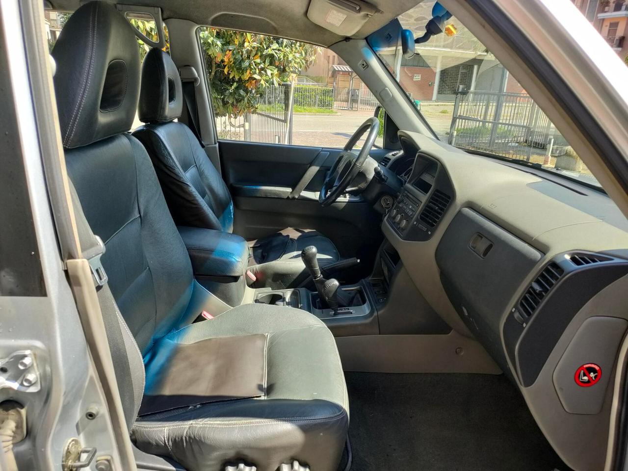 Mitsubishi Pajero 3.2 16V DI-D 5p. GLX 7posti e gancio