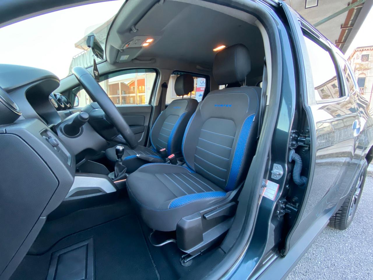 Dacia Duster 1.0 TCe 100 CV ECO-G 4x2 15th Anniversary