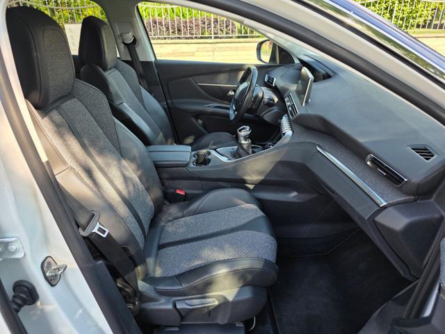 PEUGEOT 3008 PureTech Turbo 130 S&S Allure