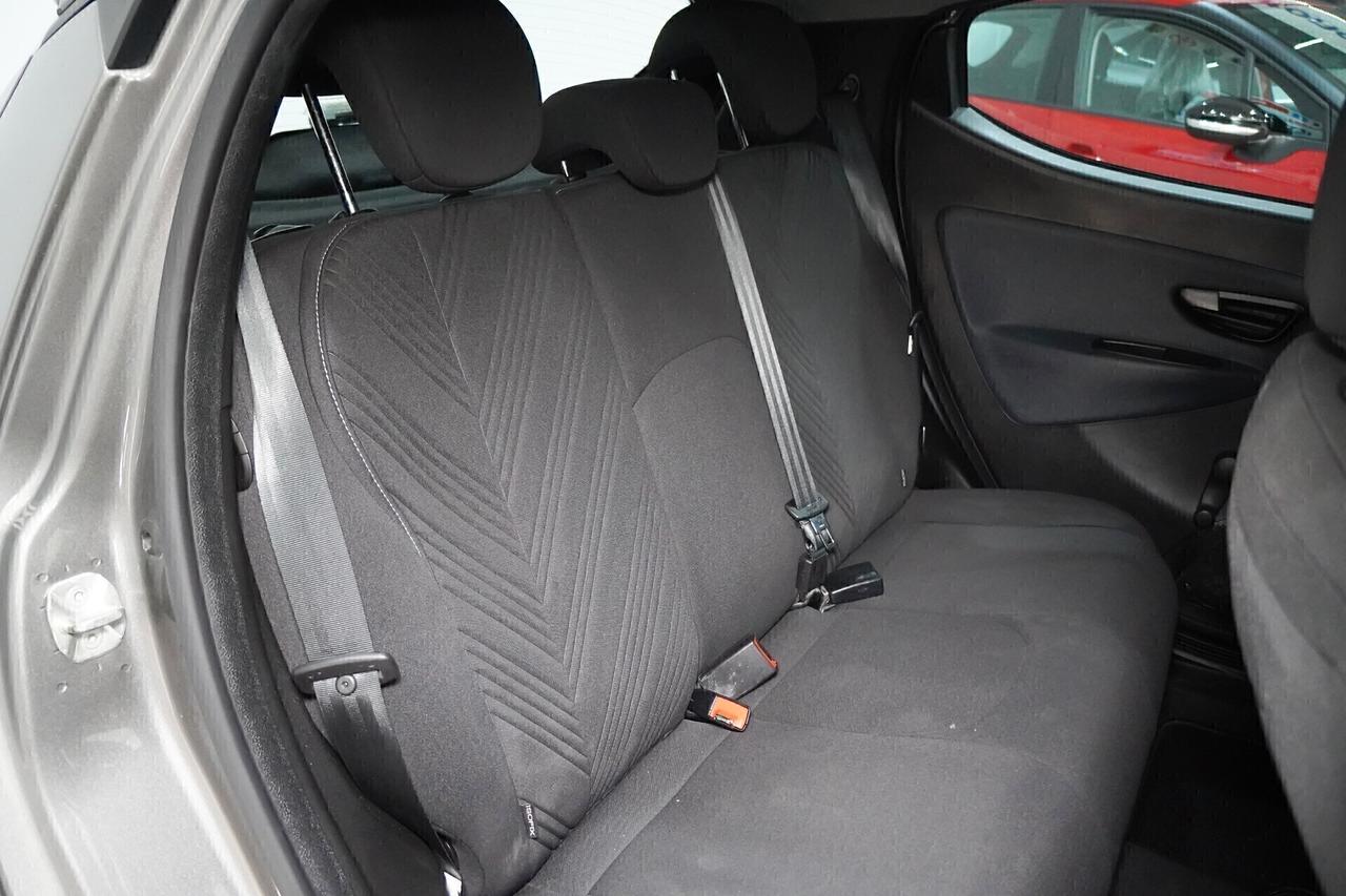 Lancia Ypsilon 1.0 HYBRID 70cv GOLD - 5° POSTO