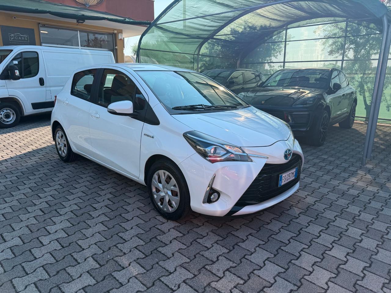 Toyota Yaris 1.5 Hybrid 5 porte Business