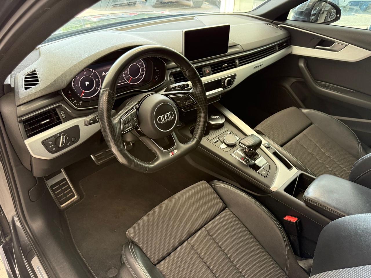 Audi A4 Avant 40 TDI quattro S tronic S-LINE FULL