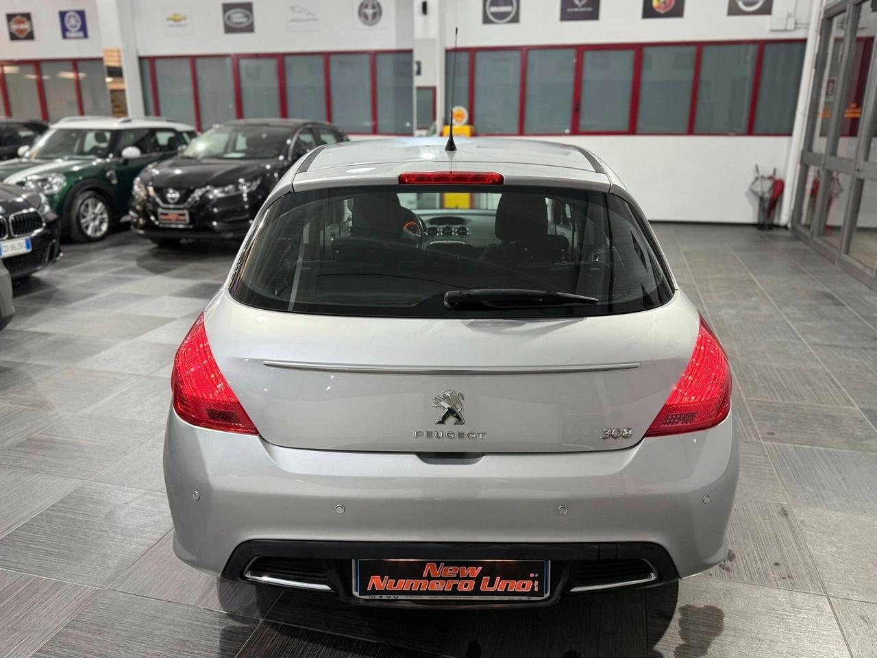 Peugeot 308 1.6 8V HDi 92CV 5p. Active 2012