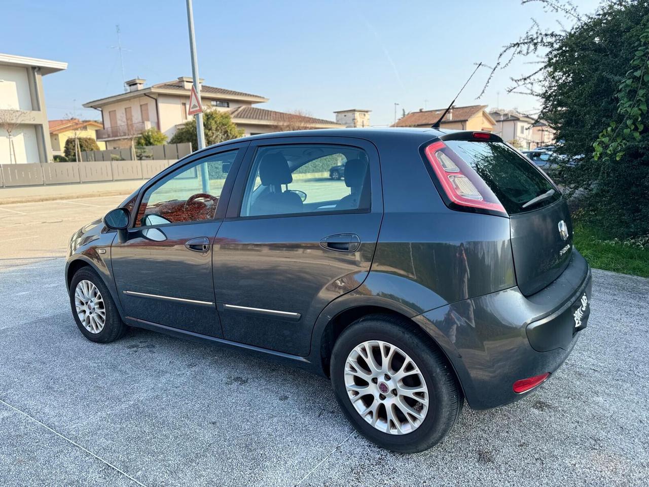 FIAT Punto Evo 1.3 Multijet 75 CV 5 Porte Dynamic – Adatta a Neopatentati