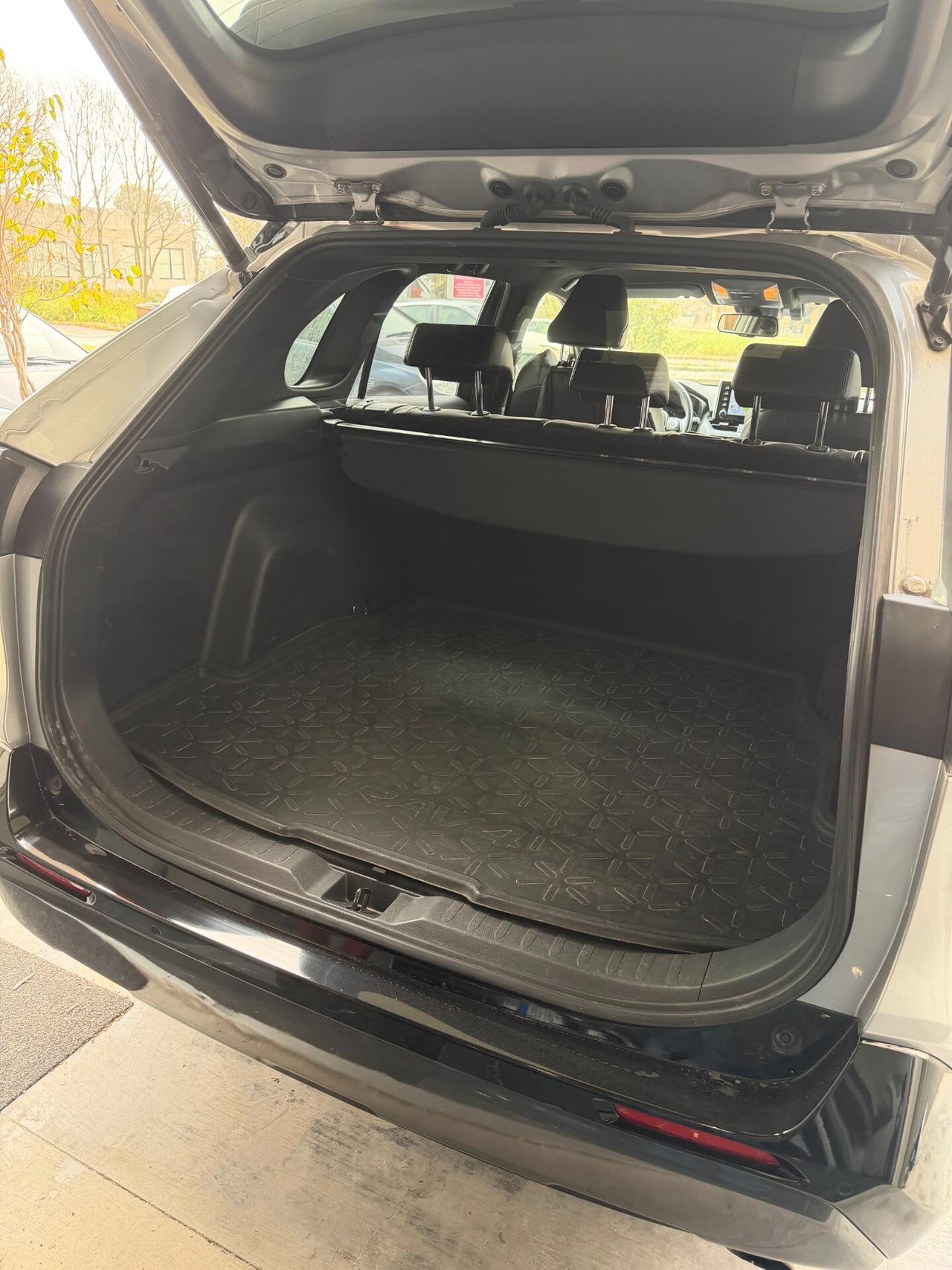 Toyota RAV 4 E-CVT 2WD STYLE