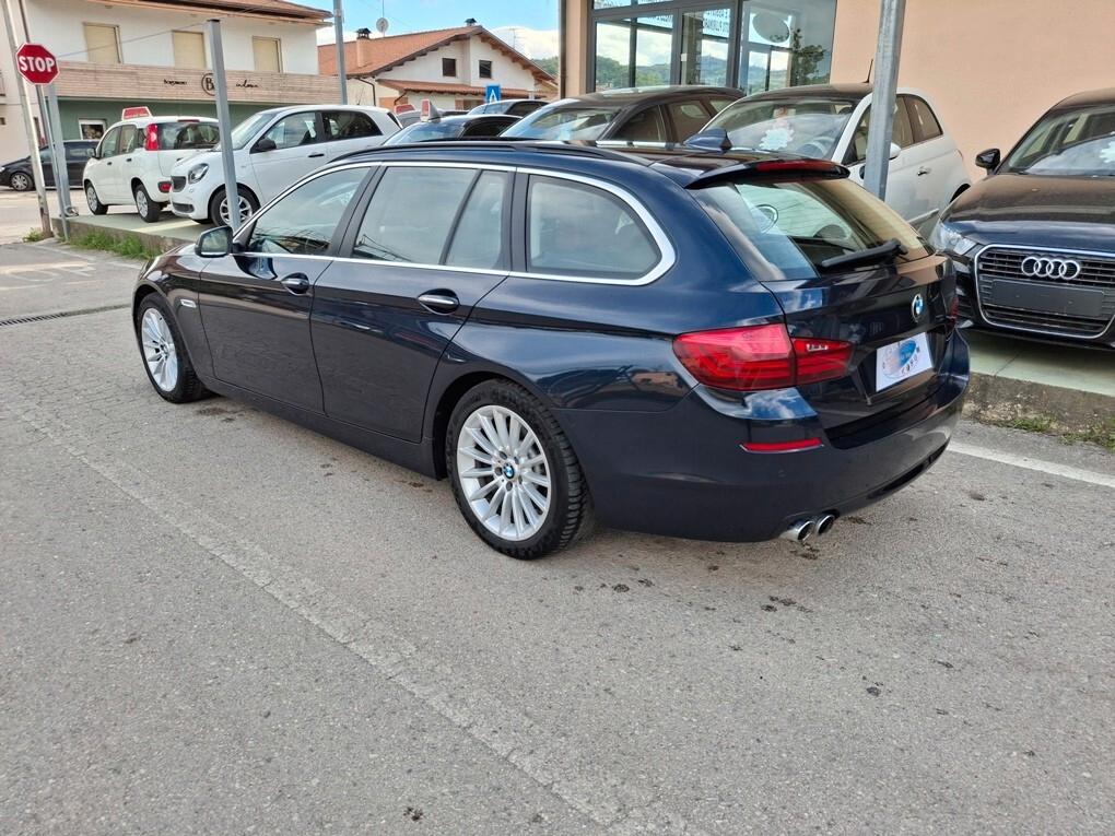 Bmw 525d xDrive Touring Luxury