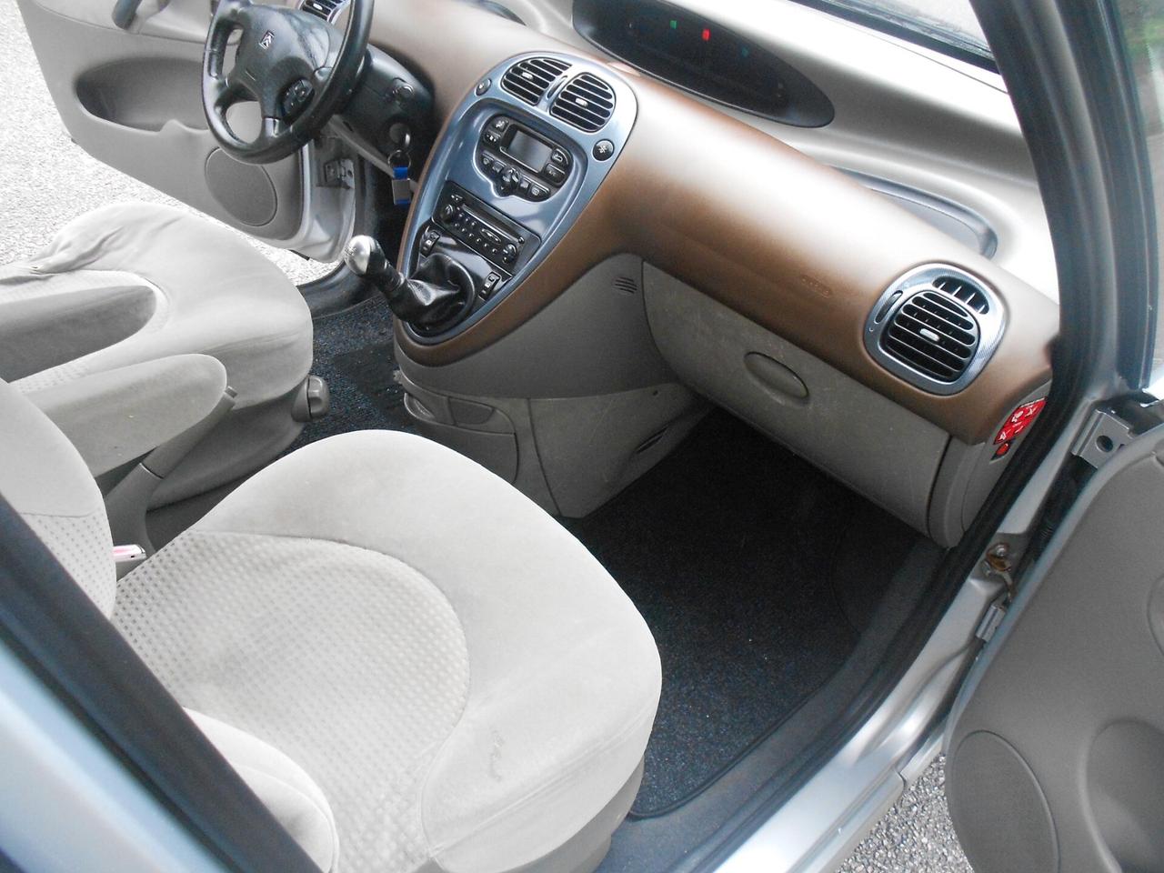 PICASSO 2.0hdi(VELLUTO-C.LEGA-CLIMATRONIC)90cv