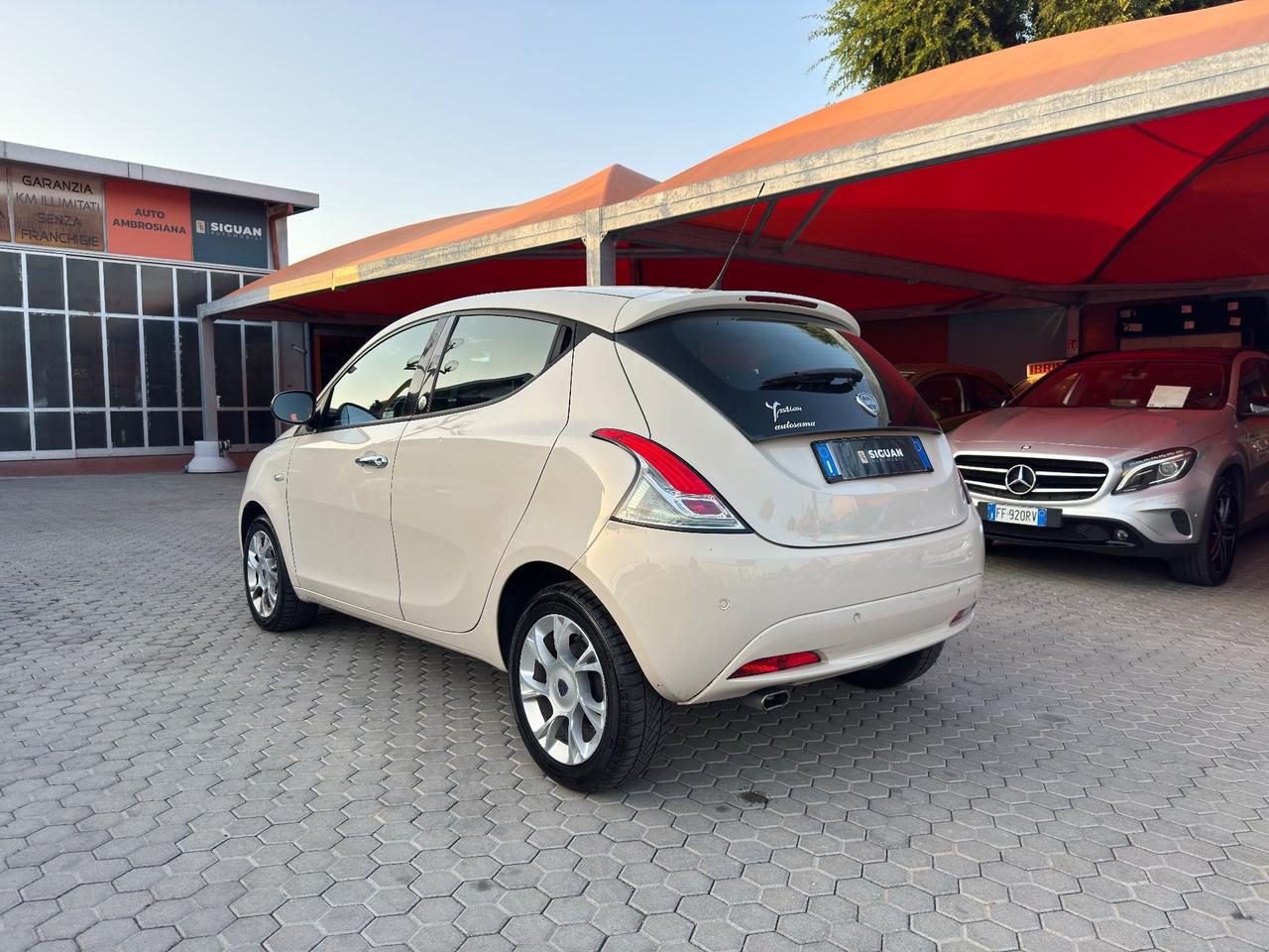 Lancia Ypsilon ADATTA A NEOPATENTATI 1.2 69 CV 5 porte GPL Ecochic Silver