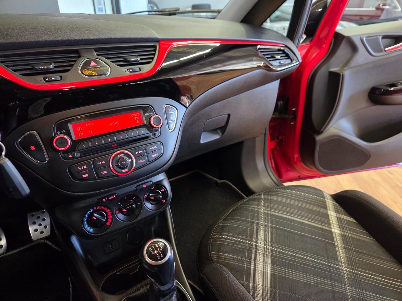 Opel Corsa 5 Porte Corsa 5p 1.4 b-Color Gpl 90cv GPL NUOVO