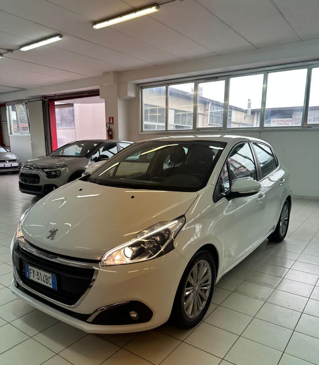 PEUGEOT - 208 - BlueHDi 100 S&S 5p. Active