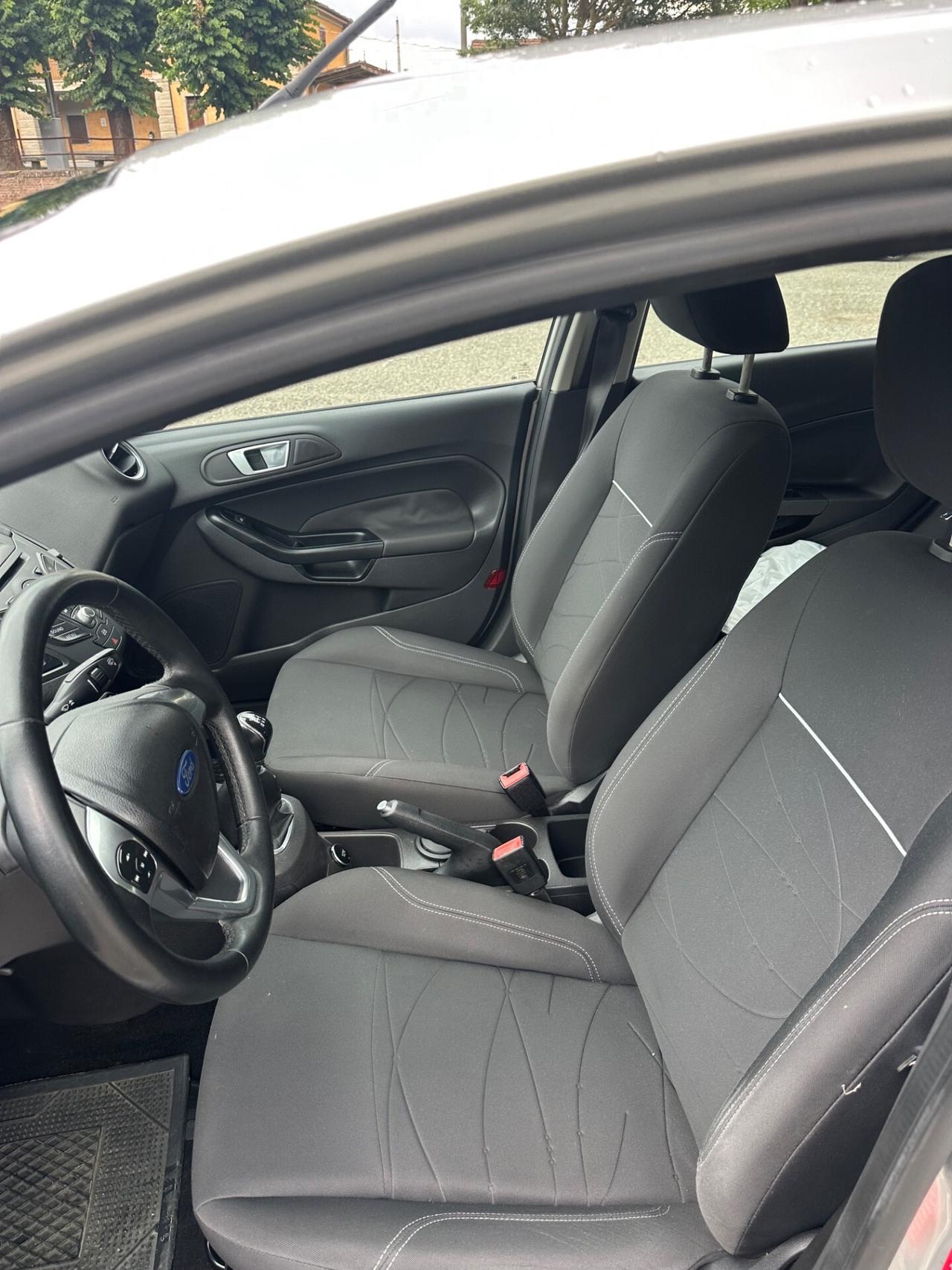 Ford Fiesta 1.0 80CV 3 porte Titanium ( LEGGERE BENE )