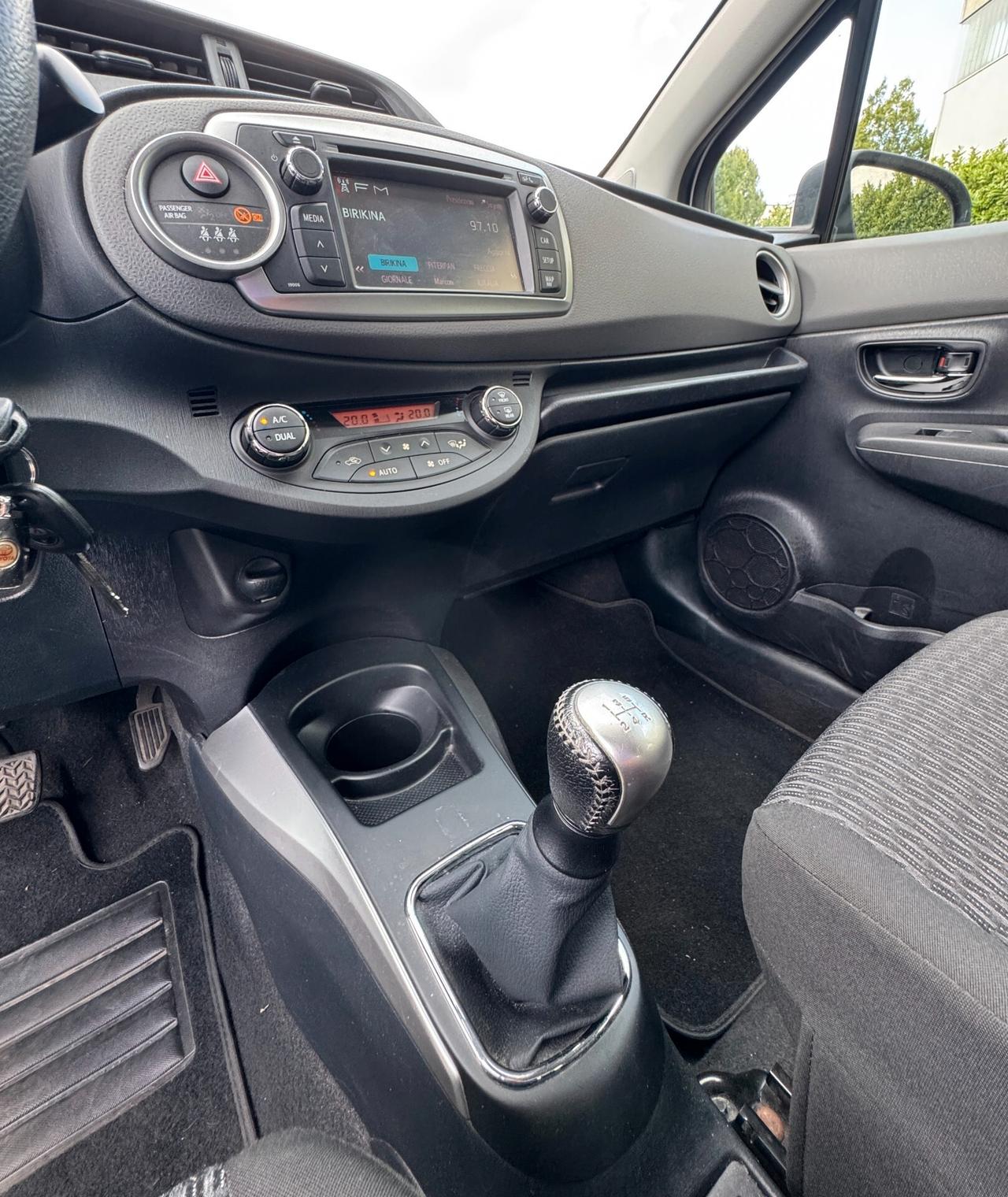 Toyota Yaris 1.0 51kW Benz 5p *SOLO 40.000 KM CERTIFICATI*