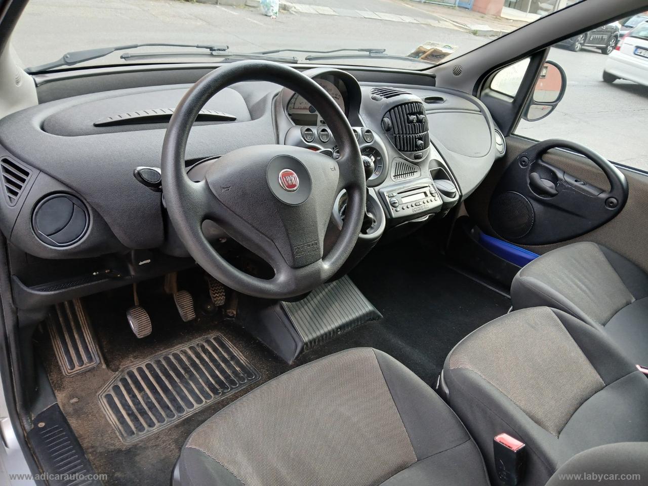 FIAT Multipla 1.6 16V Natural Power Dynamic