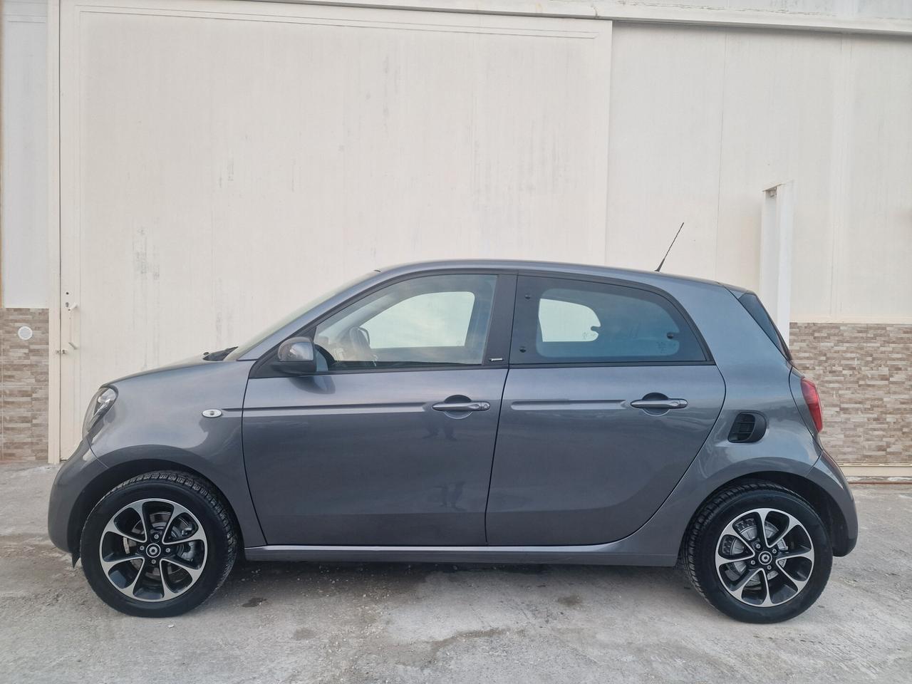 Smart ForFour 900cc 90cv