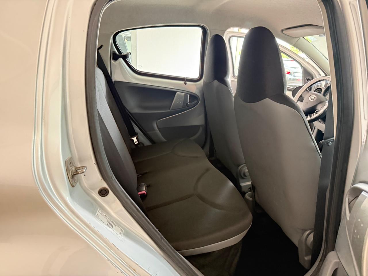 Toyota Aygo 1.0 12V VVT-i 5 porte Now