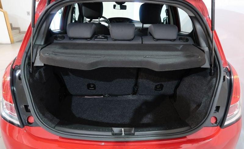 Lancia Ypsilon Ypsilon 1.0 firefly hybrid ORO s&s 70cv 5p.ti