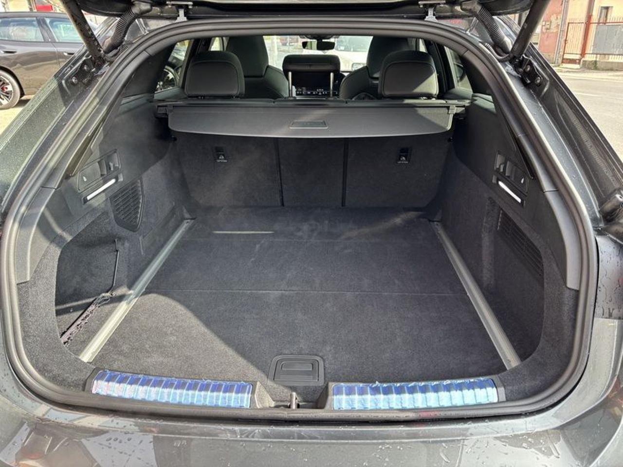 Audi A6 Avant TDI 150 kW S tronic S line edition MATRIX