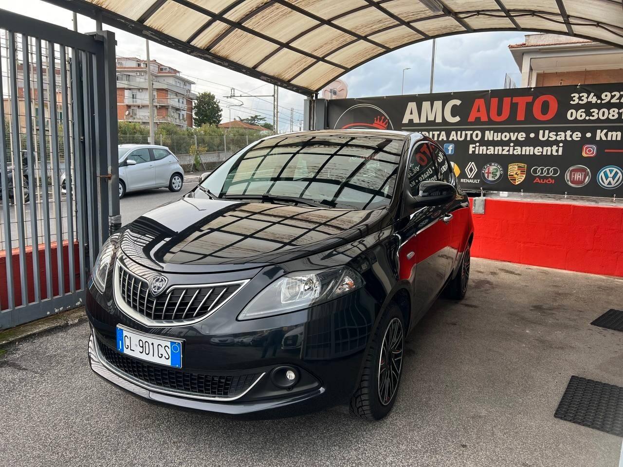 Lancia Ypsilon 1.0 FireFly 5 porte S&S Hybryd Gold