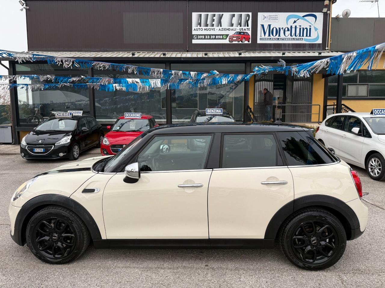 " UNA CHICCA " Mini 1.5 One D Business 5 porte