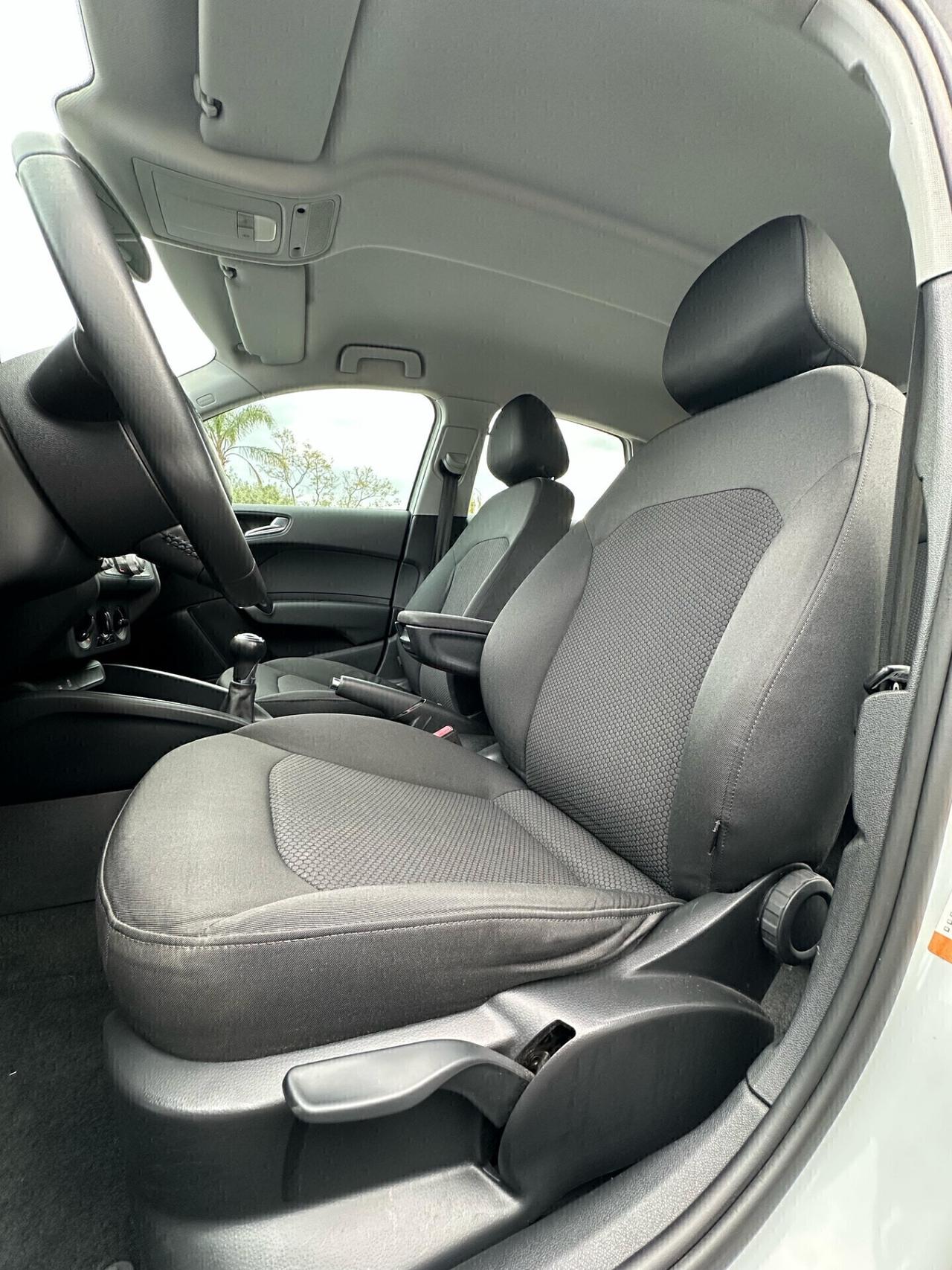 Audi A1 1.6 TDI 90CV S-LINE