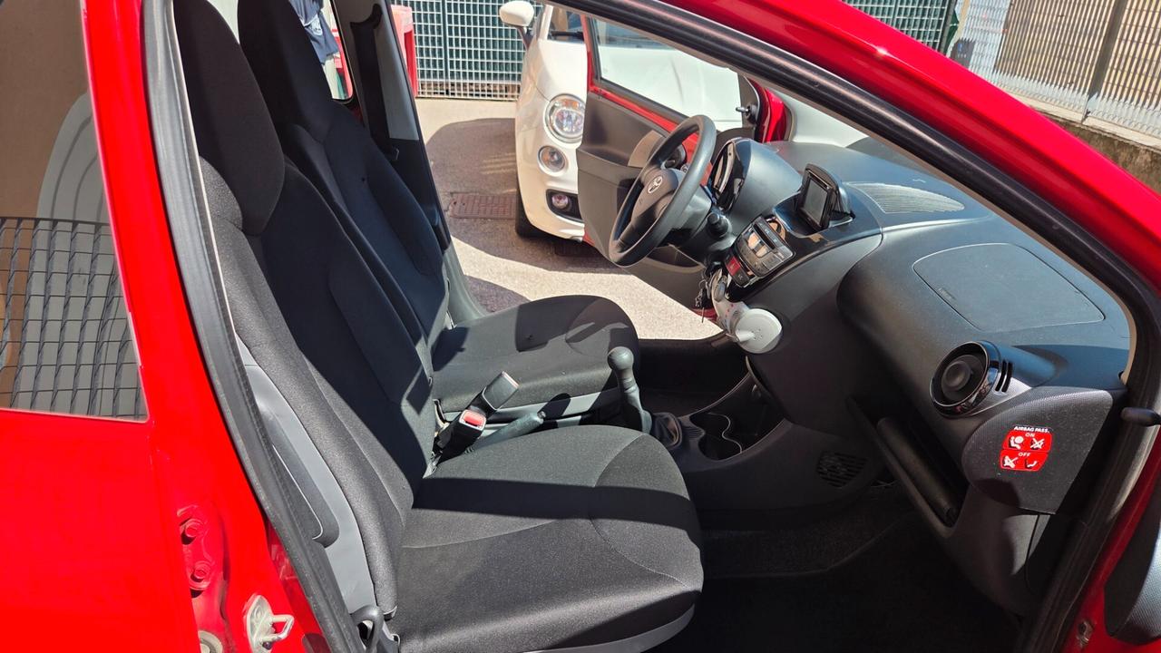 Toyota Aygo 1.0 12V VVT-i 5 porte Lounge Connect