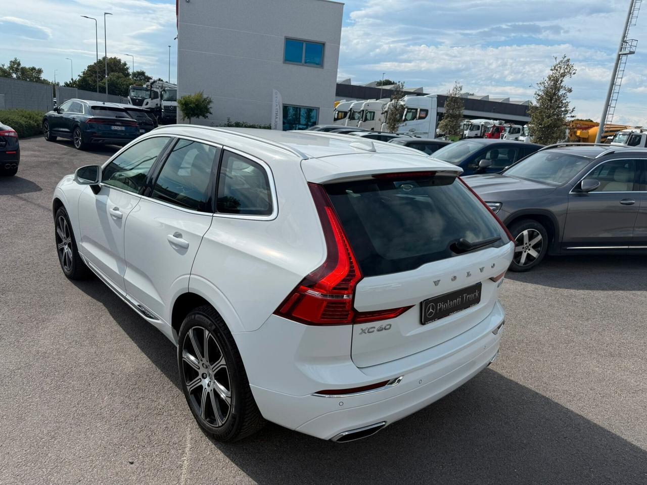 Volvo XC 60 XC60 B4 (d) AWD Geartronic Inscription
