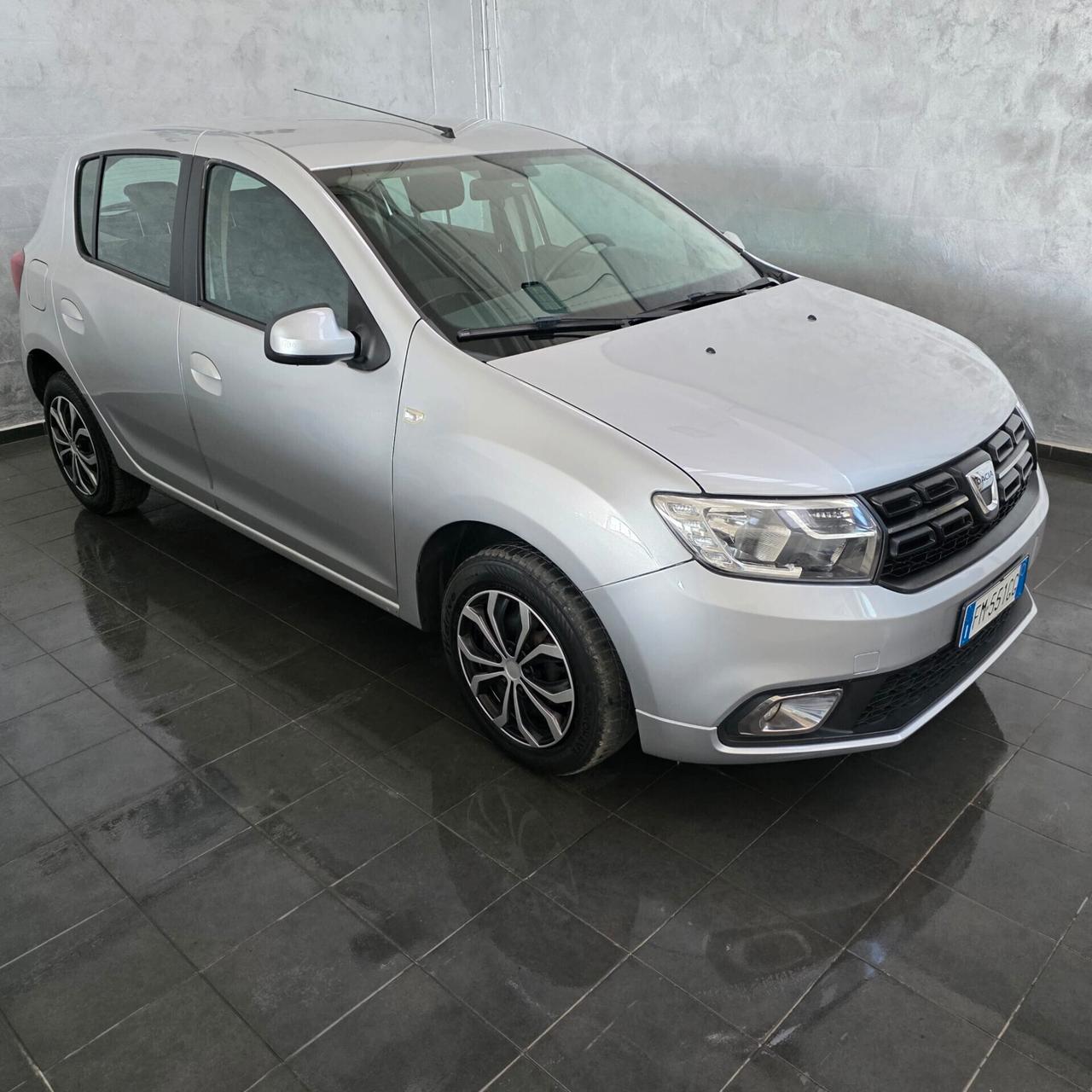 Dacia Sandero 1.0 BENZINA NEOPATENTATI