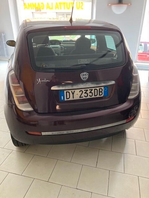 Lancia Ypsilon 1.4 Argento Ecochic GPL