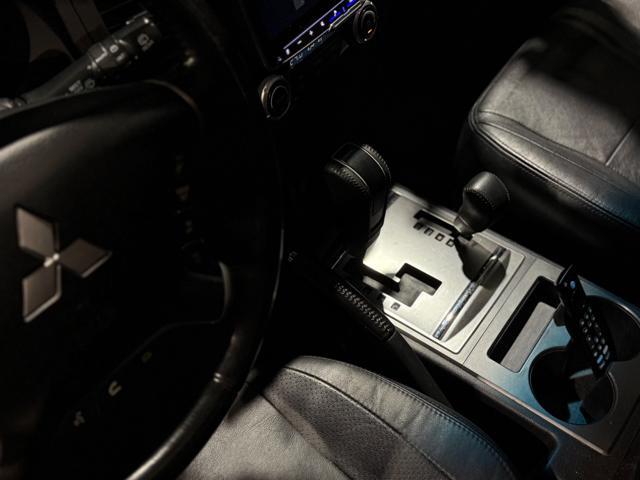 MITSUBISHI Pajero 3.8 V6 24V aut. 5p. Instyle *VEICOLO SPECIALE*